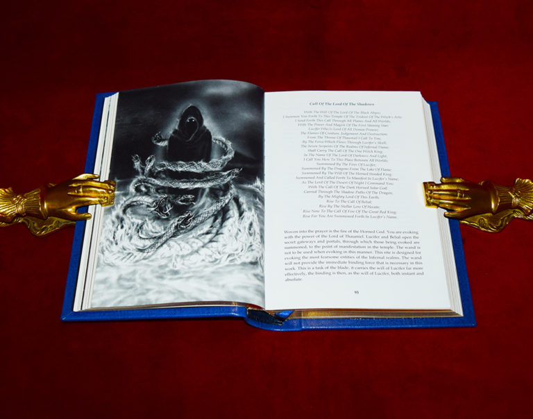 THE RED KING by Mark Alan Smith - Deluxe Leather Bound Hardcover SULFER Edition Housed in a Custom Traycase all copies Signed, Inscribed and Sigilzed - Image 6