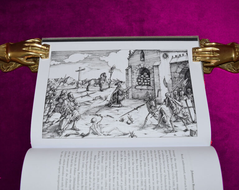 CLAVIS GOÊTICA: KEYS TO CHTHONIC SORCERY by Frater Acher and José Gabriel Alegría Sabogal - Limited Edition Hardcover - Image 4