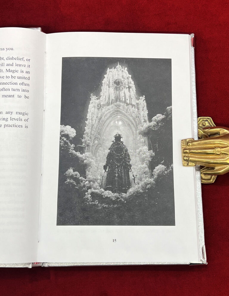 ARCANUM HERMETICUM by Magnus Sarmax - Deluxe Leather Bound Edition with Altar Cloth - Image 2
