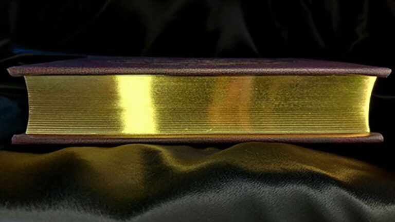 QUEEN OF HELL: Special Hand-bound Dark Moon Huntress Edition with Extra Material by Mark Alan Smith - Semi-Deluxe Leather Bound Limited Edition Hardcover - Image 3