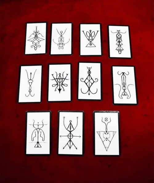 QALOH-MENAH: The Faceless Goddess by Madame Orfa - Deluxe Leather Bound Edition with Altar Cloth and Sigil Cards - Image 5