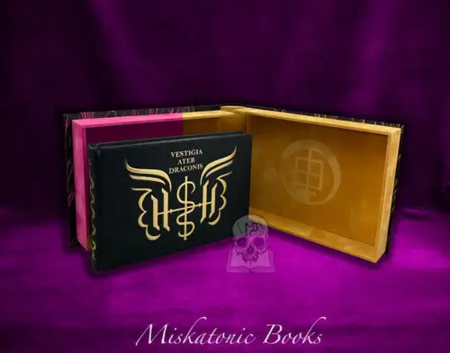 VESTIGIA ATER DRACONIS by Peter Hamilton-Giles - Deluxe PRIVATE Totemic Limited Edition Hardcover in Custom Traycase - Image 2
